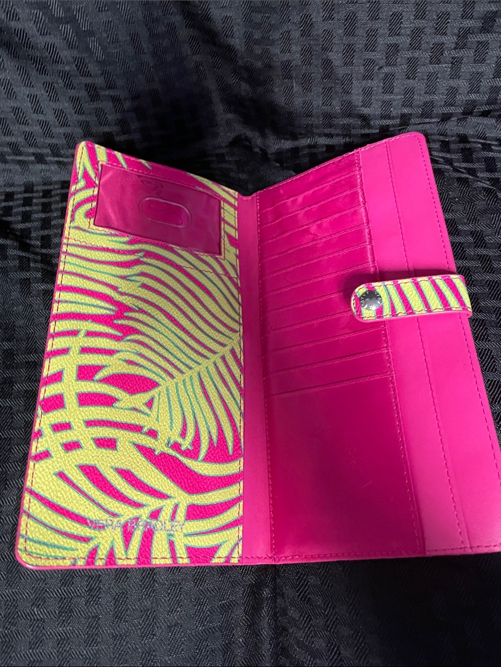 Vera Bradley Pink & Lime Palm Print wallet/ like new - Picture 5 of 5